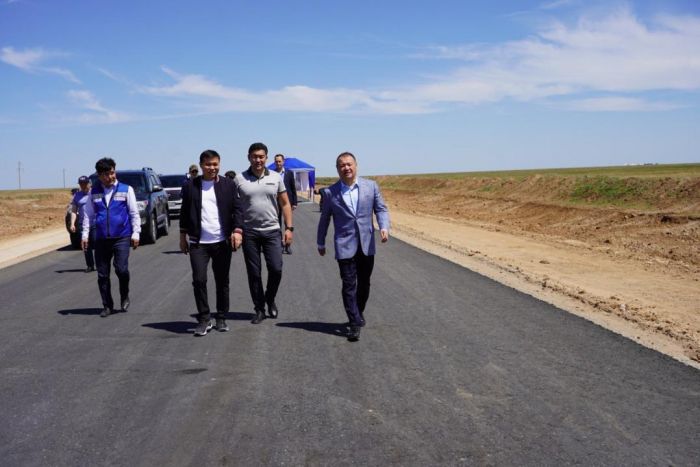От Уральска до Атырау на машине: министр индустрии проинспектирует дороги, включая «астраханку» 