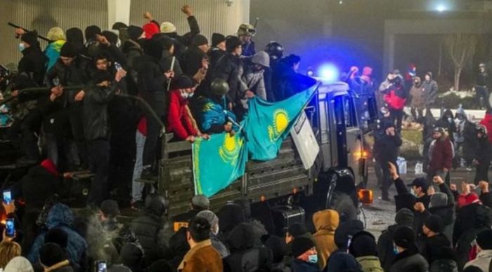 Удар по наследию Назарбаева. Референдум по конституции в Казахстане как репетиция президентских выборов 