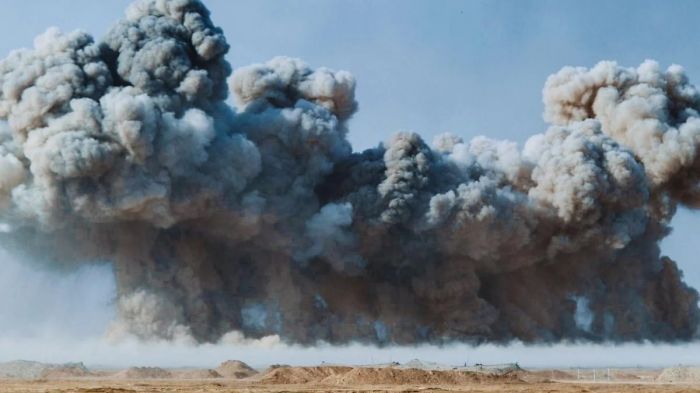 Взрывы в Крыму: Минобороны РФ заявило о "возгорании" на площадке с боеприпасами