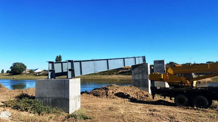 Пешеходный мост через реку Шароновка  будет введён в эксплуатацию до конца года 
