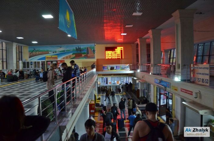 Транзит через Казахстан: 40 000 прибывших россиян покинули страну за несколько дней 