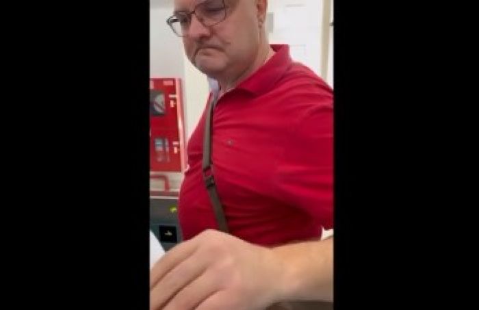 Российского врача выдворили из Казахстана 