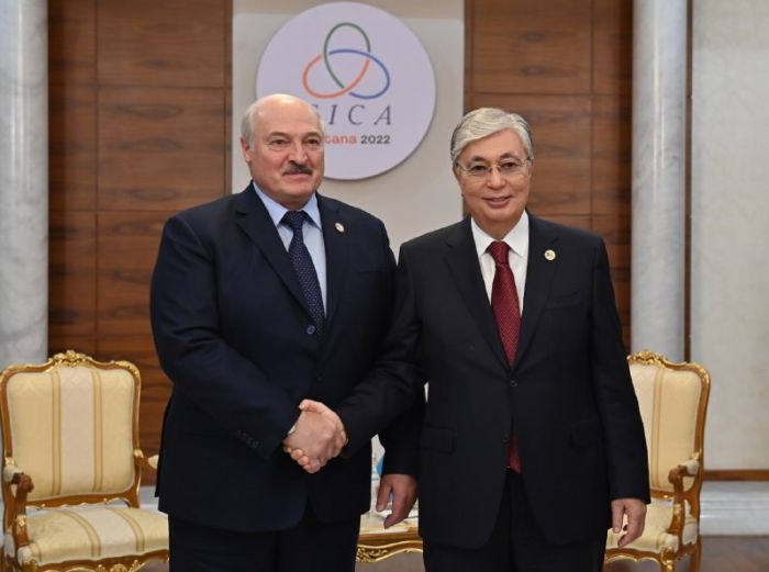 Токаев – Лукашенко: Будут предприниматься все возможности для продолжения сотрудничества 