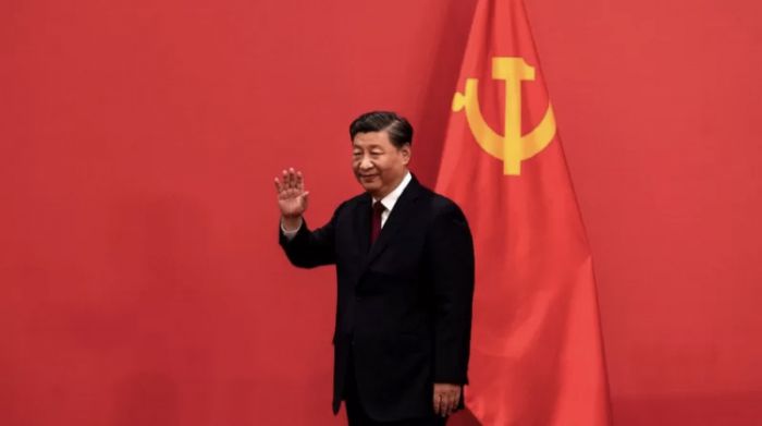 Си Цзиньпин переизбран на пост генсека партии Китая. В Политбюро остались только его сторонники