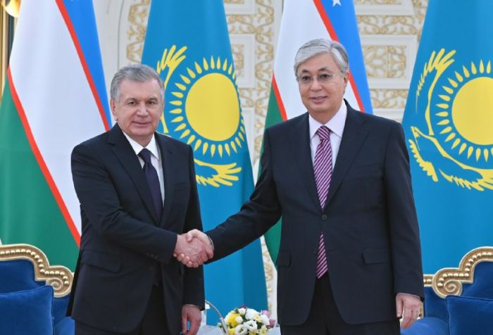 Токаев провёл встречу с президентом Узбекистана 