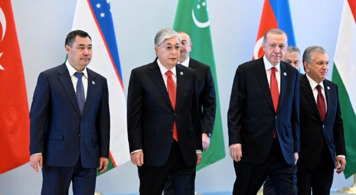 Токаев прибыл для участия в саммите Организации тюркских государств 
