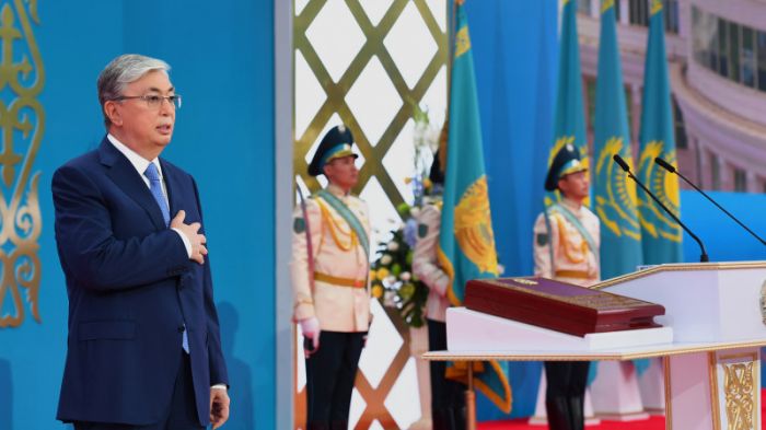 Токаев официально вступил в должность президента на семилетний срок