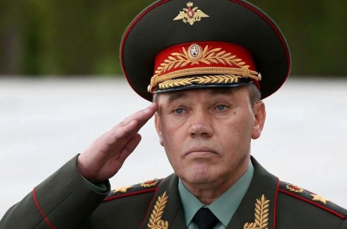 Арестович подтвердил, что ВСУ пытались убить главу Генштаба России Герасимова 