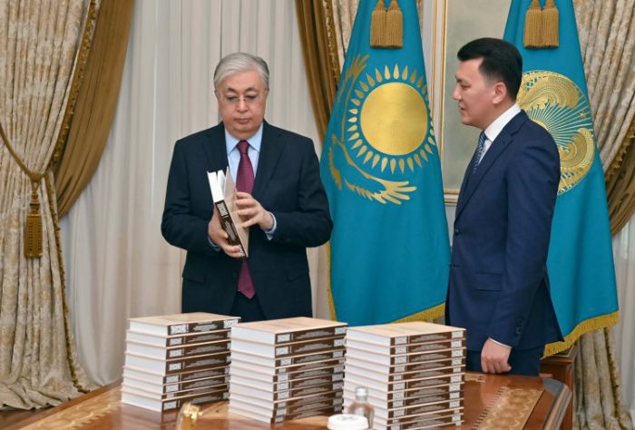 Токаеву представили 31 том материалов по реабилитации жертв политических репрессий 