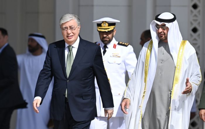 Токаев провёл переговоры с президентом ОАЭ 