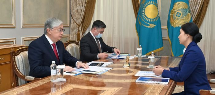 Токаев принял главу «Казпочты» Асел Жанасову 