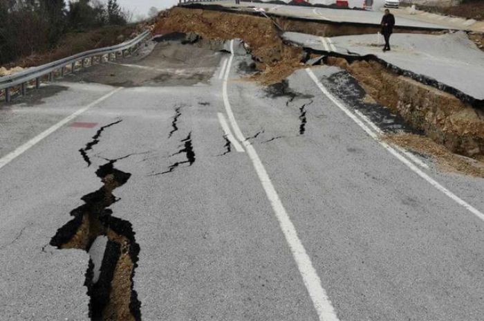 Эксперты оценили угрозу от сдвига Аравийской плиты при землетрясении 