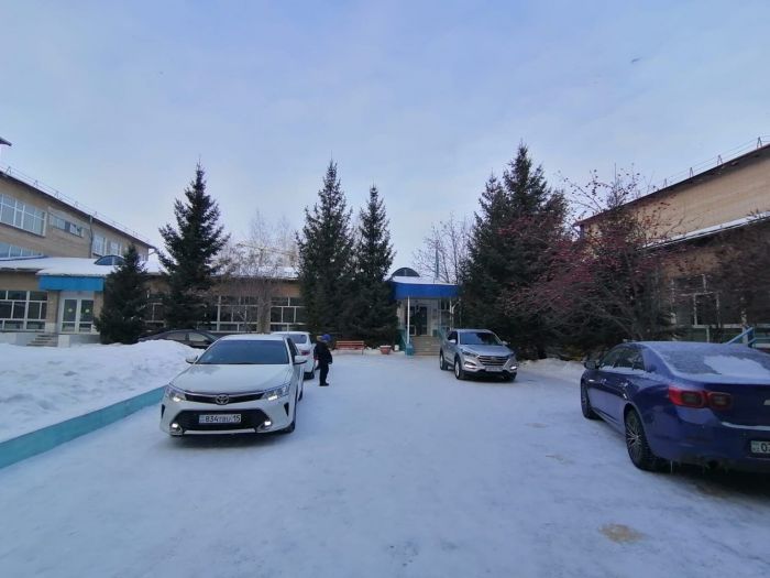 Старшеклассник ранил топором троих детей в школе: комментарий прокуратуры 