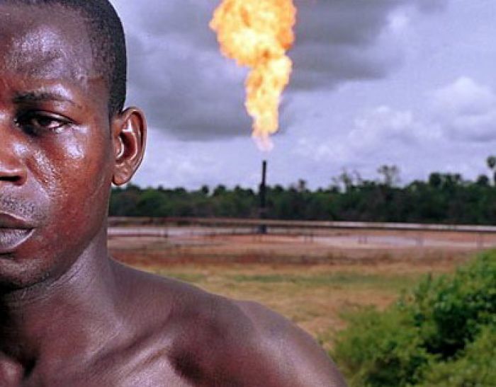 Воровство нефти в Нигерии достигло 150 тысяч баррелей в день