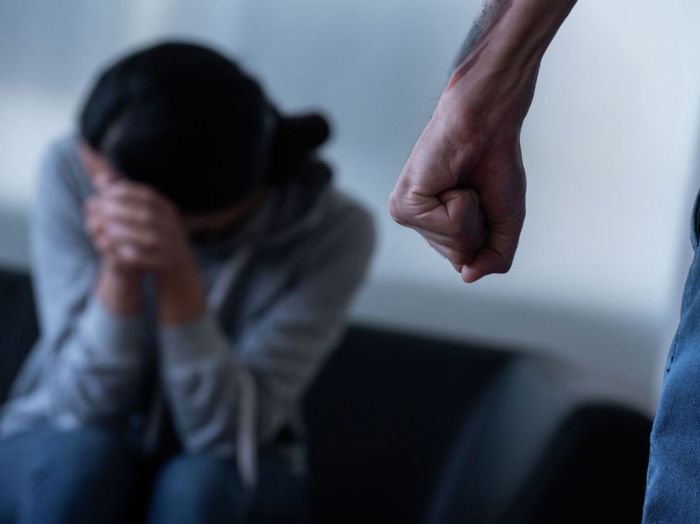 Когда и как ужесточат наказание за насилие в отношении женщин, рассказали в МВД