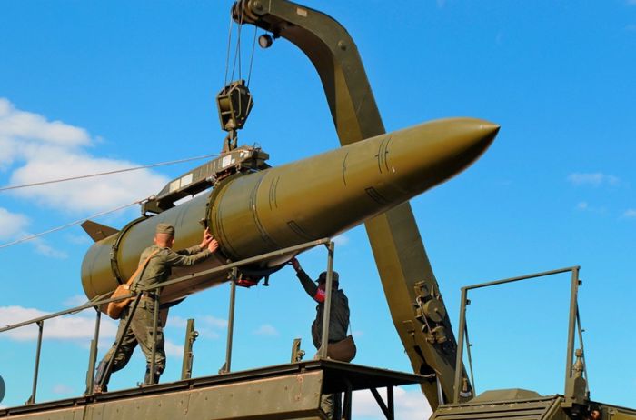 Россия передала Беларуси «Искандер-М», он может применять ракеты в ядерном исполнении — Шойгу