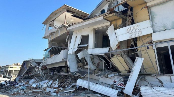 Глава МЧС назвал дома, которые не выдержат землетрясения