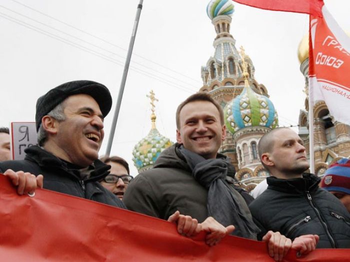 В Петербурге состоялся марш и митинг "За честные выборы" 