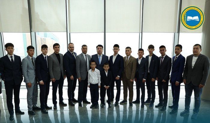 Министр поблагодарил школьников за спасённые жизни