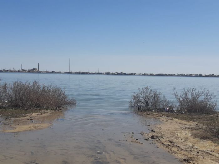 Река Жем заполнена водой