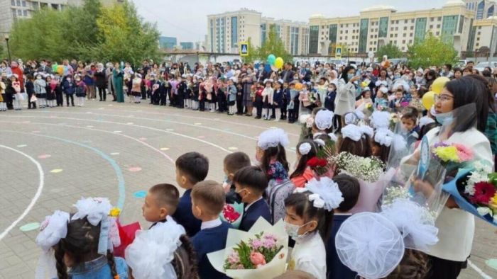 Строго-настрого: Минпросвет запретил проводить выпускные торжества в четвёртых и девятых классах