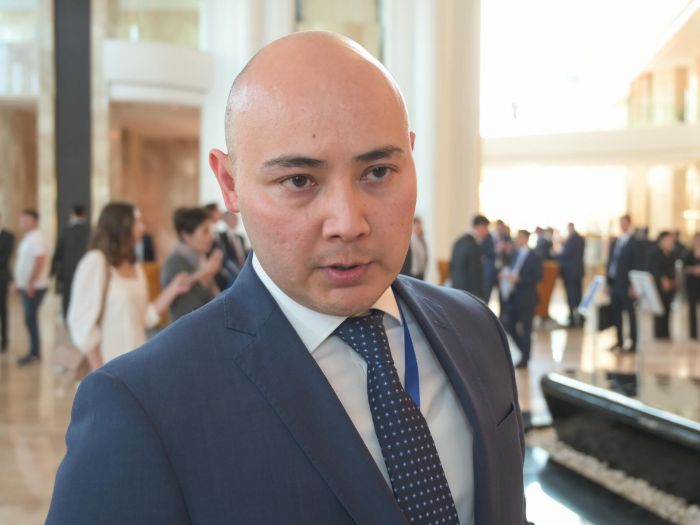 Куантыров: Казахстан будет торговать с другими странами, но не санкционными товарами