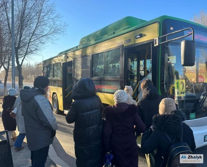 В Атырау изменены два автобусных маршрута