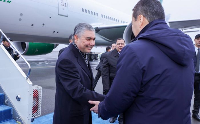 Национальный лидер туркменского народа Гурбангулы Бердымухамедов прибыл в Астану