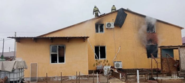 81-летняя бабушка спасена из горящего дома