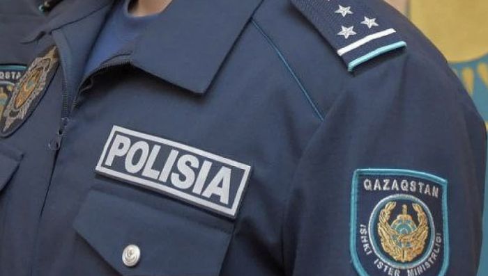 Два капитана полиции арестованы по подозрению в изнасиловании 14-летней девочки в Алматы