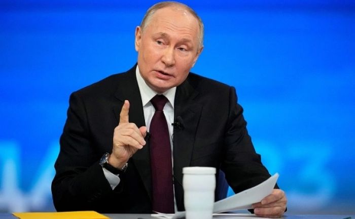 «Зачем нам мобилизация?»: Путин проводит прямую линию​ 