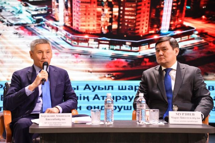 Вице-министр сельского хозяйства обсудил вопросы АПК с фермерами Атырауской области