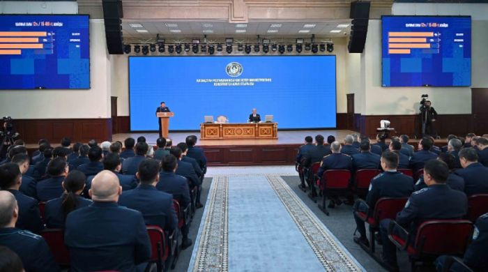 Президент провёл расширенное заседание коллегии министерства внутренних дел