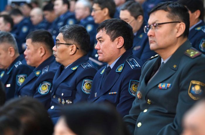 «Очистить личный состав от некомпетентных и нечестных»: аттестация полицейских пройдет в Казахстане 