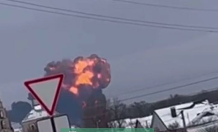 СМИ: военный самолет Ил-76 потерпел крушение в Белгородской области