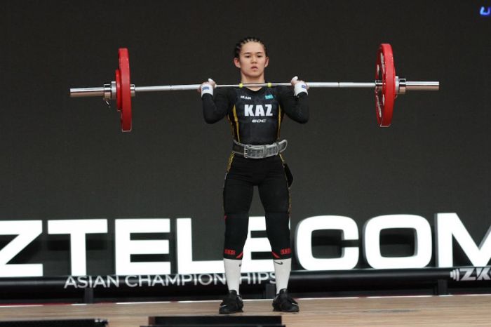 Айнур Абдыкалыкова заняла 4 место на чемпионате Азии по тяжелой атлетике