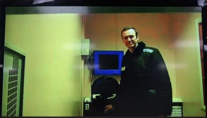 Алексей Навальный умер в колонии, утверждает ФСИН