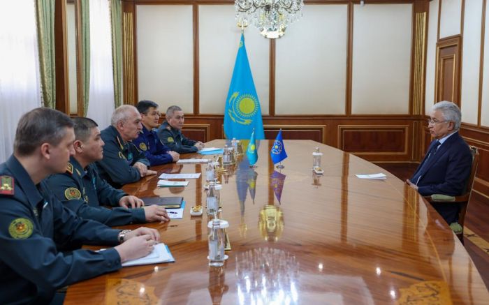 Тасмагамбетов встретился с секретарем Совета безопасности и министром обороны Казахстана