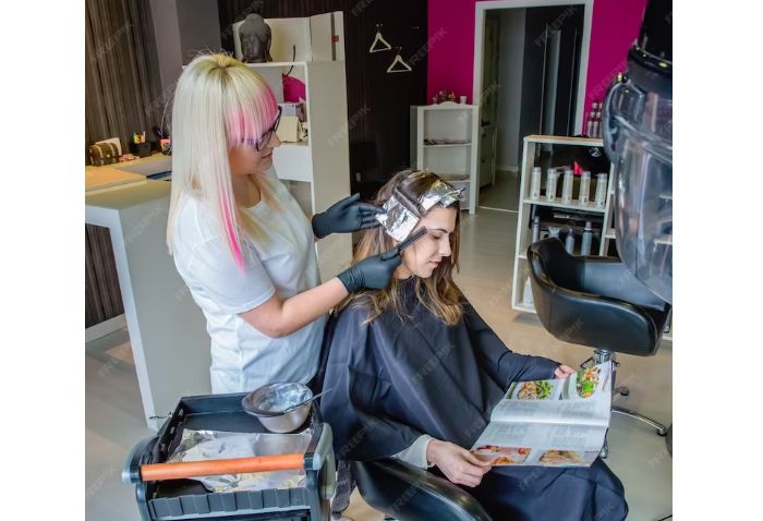 Красота требует жертв: услуги парикмахерских и бьюти-салонов взлетели в цене на 15%