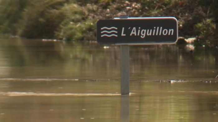 Наводнения во Франции: погибли три человека, четверо пропали без вести 