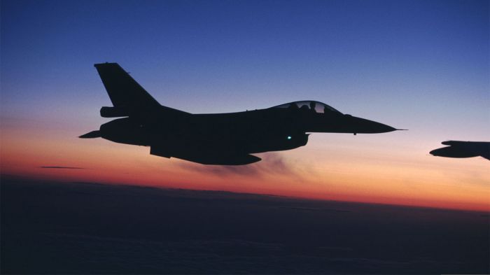Первые истребители F-16 могут появиться в Украине в июле 