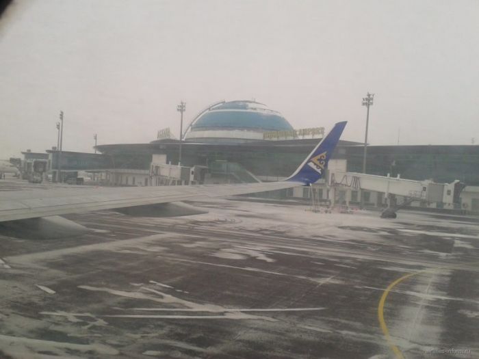 Более 15 рейсов на вылет и прилёт задерживаются в аэропорту Алматы