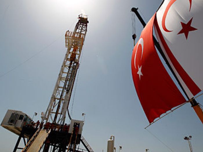 Турки ищут газ у берегов Кипра вопреки запрету его властей