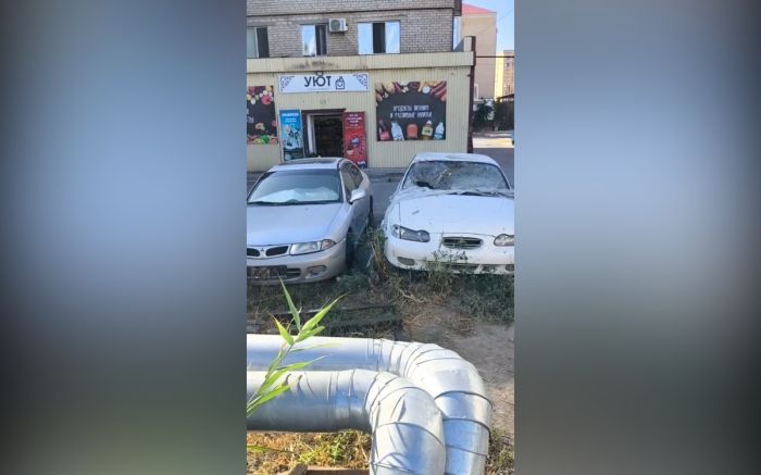 Заброшенные автомобили на Канцева