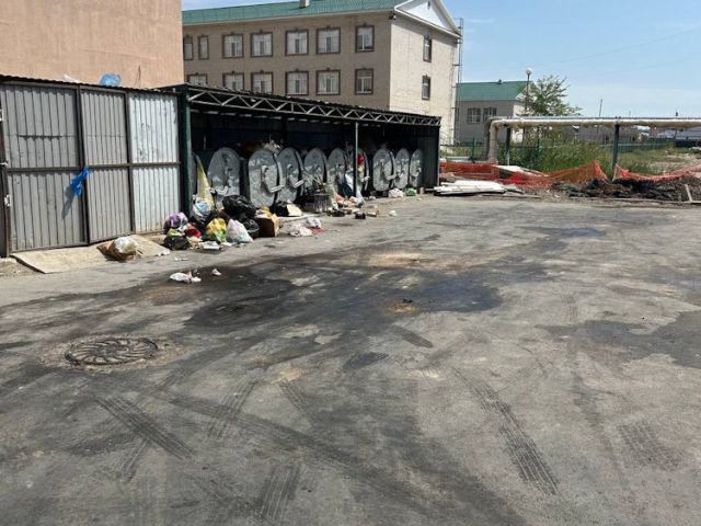 Мусорные баки в Нурсае